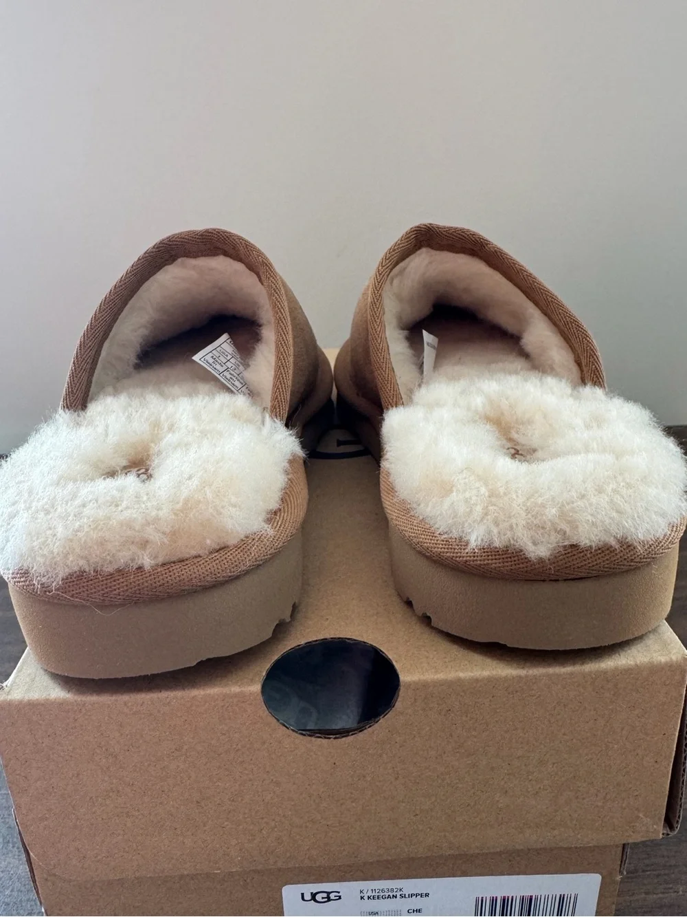 UGG Keegan Chestnut Suede Slide Slippers Shearling Kids Size 13M Cozy Comfort